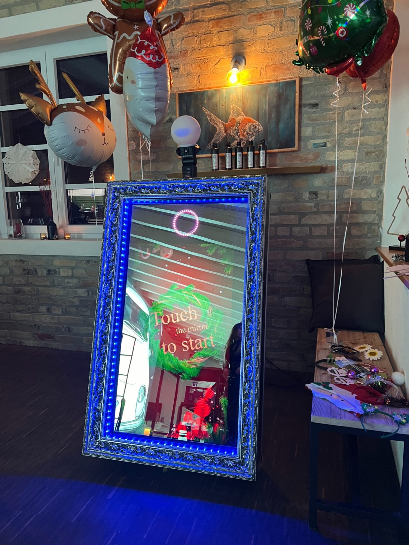 Spiegelbox Fotobox mit weihnachtlichem Design Augsburg Spiegelbox Fotobox mit weihnachtlichem Design Augsburg